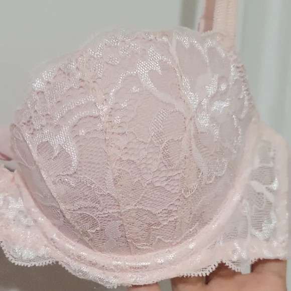 PINK Victoria's Secret Lace Push Up Underwire Bra - Light Pink - Picture 9 of 11